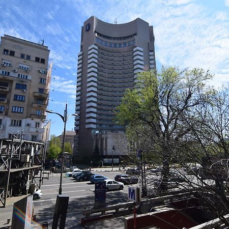 Beautiful Apartment In Old City Bucarest Esterno foto