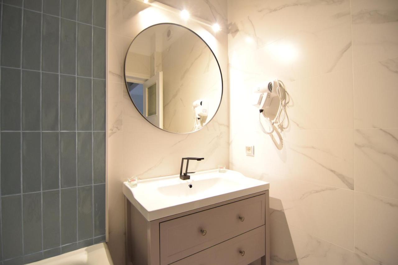 Beautiful Apartment In Old City Bucarest Esterno foto