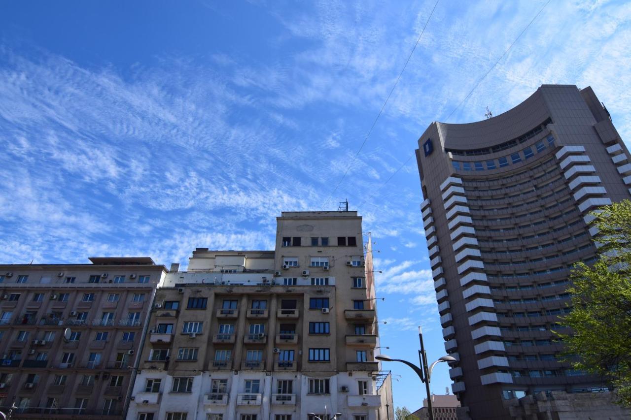 Beautiful Apartment In Old City Bucarest Esterno foto